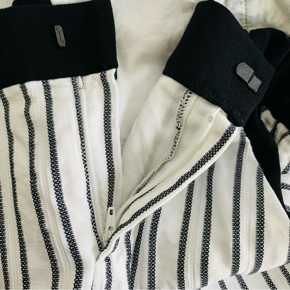 Maje Fer Crepe Trimmed Striped shorts black white stripes - Picture 7 of 16